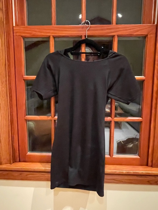 Vintage Dresses & Skirts - Black Short-Sleeve Back Cutouts Dress w/ Hood - Renee London Unique, Vintage